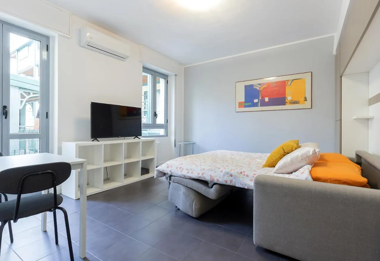 밀라노 20Mins From Duomo - Renovated Apt Near City Center 아파트