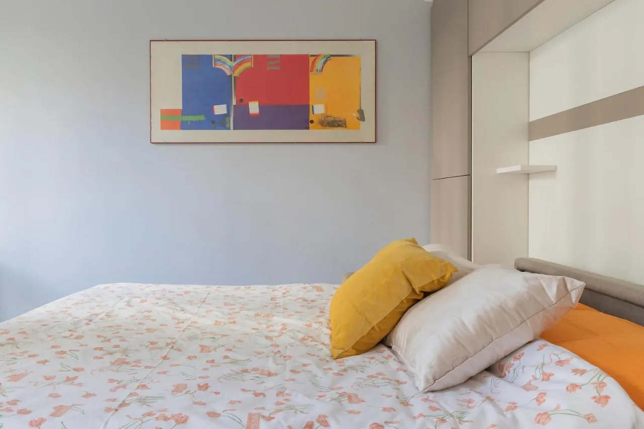밀라노 20Mins From Duomo - Renovated Apt Near City Center 아파트