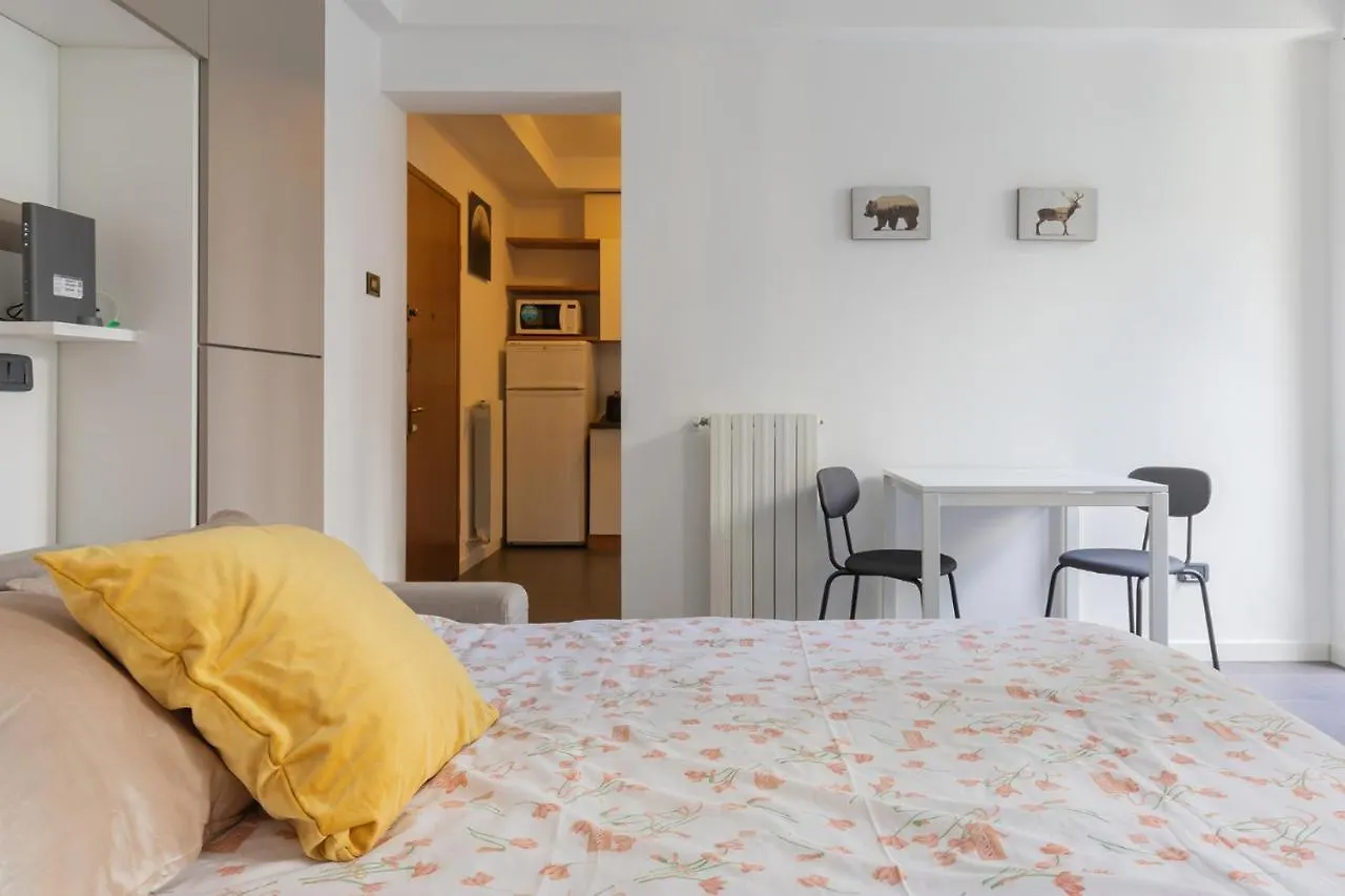 밀라노 20Mins From Duomo - Renovated Apt Near City Center 아파트 이탈리아